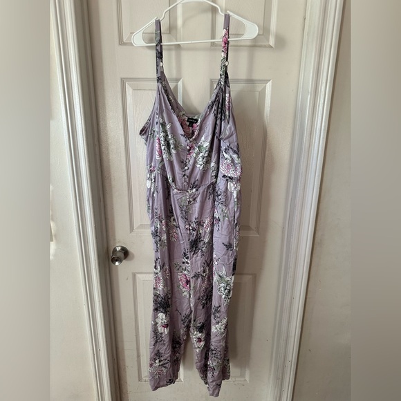 Torrid Floral Lavender Jumpsuit size 3 - Picture 3 of 6